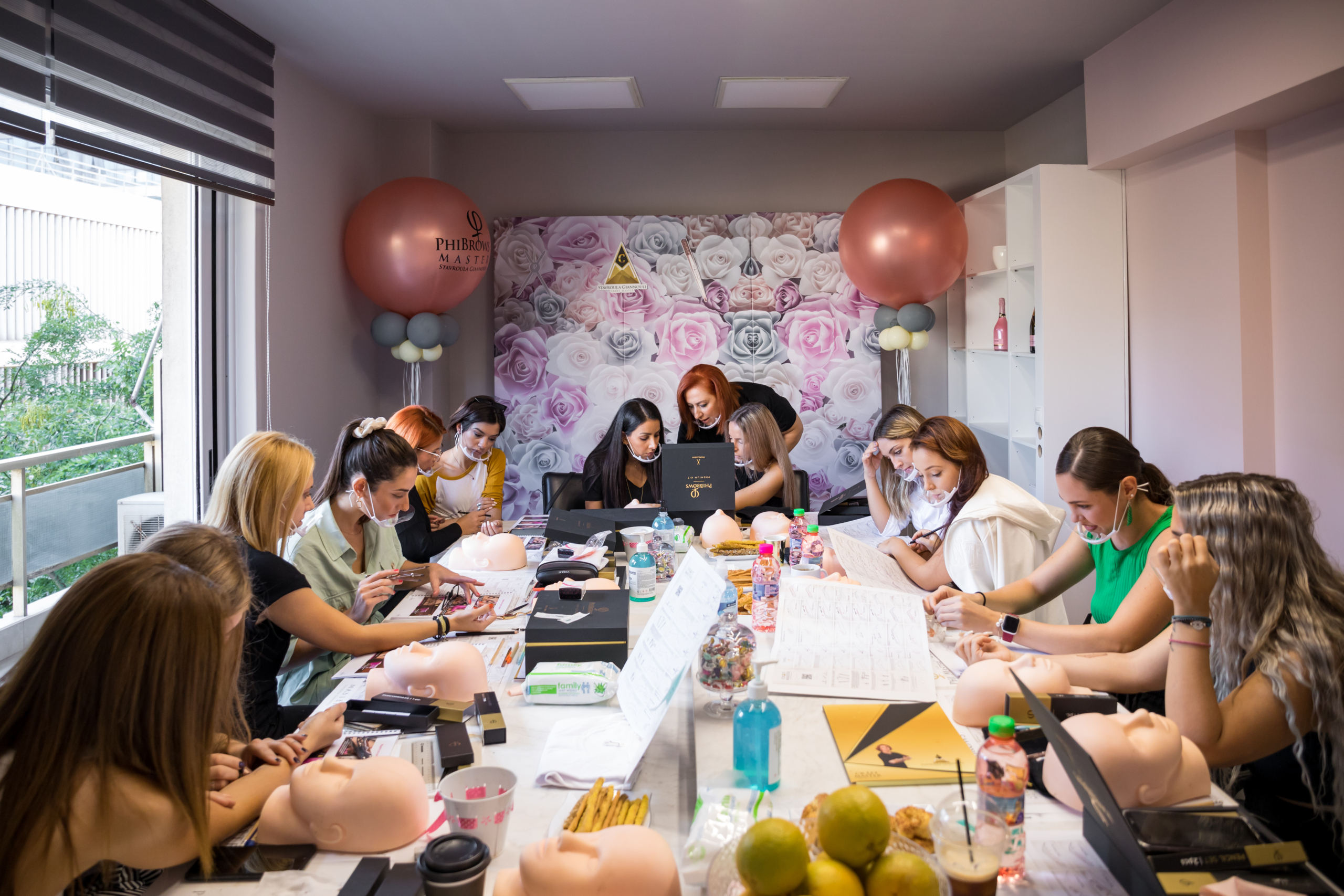 Οpen Door Day: Μια πόρτα ανοίγει στην καριέρα σου στο Ημιμόνιμο Μακιγιάζ